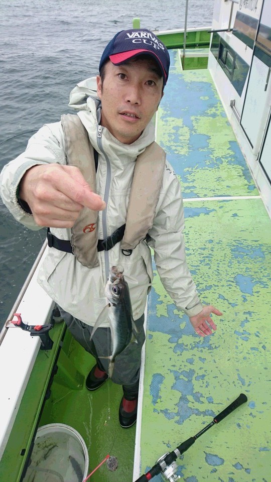 http://www.tetsuryuubou.com/News/images/watanabe-fishing-2016-09-23T083A473A15-1%5B1%5D.jpg
